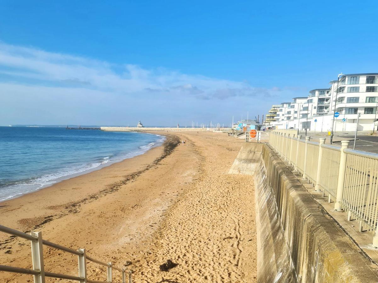 Shore Thing Beachfront Apartment Ramsgate - Sleeps 4 Dış mekan fotoğraf